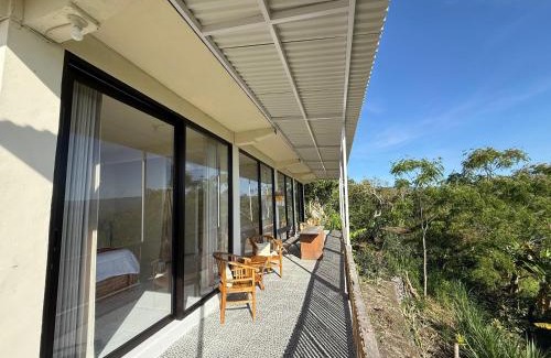 Kedisan Cabin | Pondok Kenali Glamping