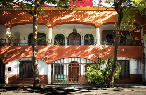 Villa Juarez Apartment | Quetzal House- Close to the Beach-Central Loc.