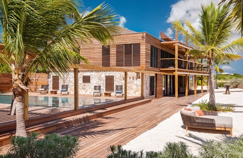 Providenciales House | Silver Sands- Luxury 8 bedroom Villa