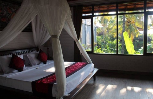 Ubud City-Centre Hostel | Sri Bungalows