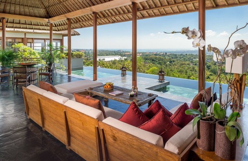 Bukit Villa | Stunning 4BR Villa, Ocean View In Jimbaran - W/Gym Room + Tropical Garden!