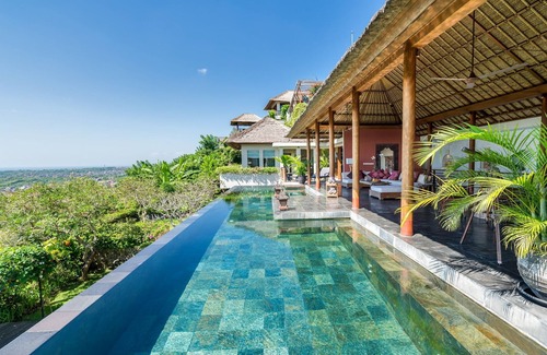 Taman Griya Villa | Stunning 8 Bedroom Villa Ocean View in Jimbaran;