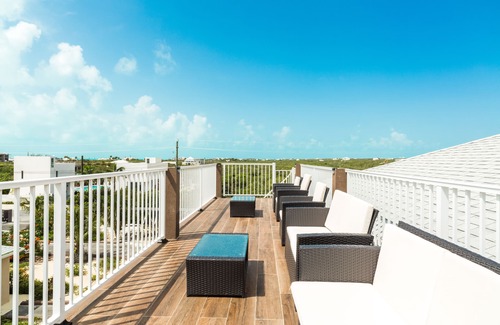 Long Bay Villa | SunSeaSand - 1Bdrm Seaside Unit A - Long Bay Hills