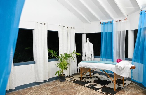 Discovery Bay Villa | 40 m² Villa ∙ 1 bedroom ∙ 3 guests