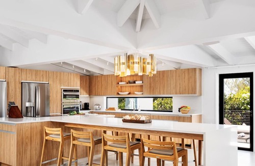 Ocean Point House | TC Villas -Six Turtles -Beachfront Luxury on Taylor Bay with Pool & Beach Views