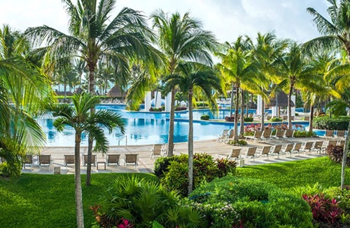 Villa Juarez House | THE GRAND BLISS ONE BEDROOM SUITE