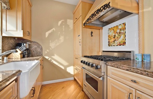 Rio del Mar Condo | The Mermaid's Perch!