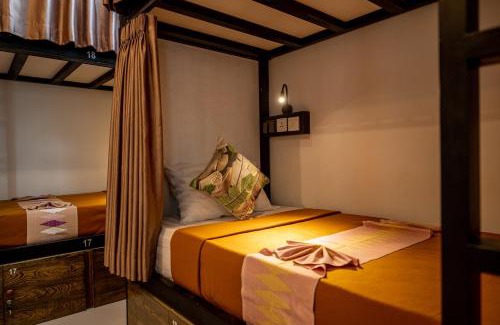 Sampalan Hostel | The Moon Hostel