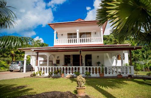 Mahe Island Bed & Breakfast | The Orchard Holiday Home