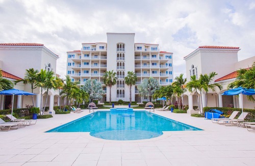 Grace Bay Apartment | The Venetian on Grace Bay