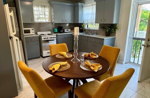 Providenciales Apartment | Tranquil 2-bedroom apartment in Leeward Palms