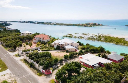 Ocean Point Apartment | Tranquil Chalk Sound Escape, Lagoon Views & Wi-Fi