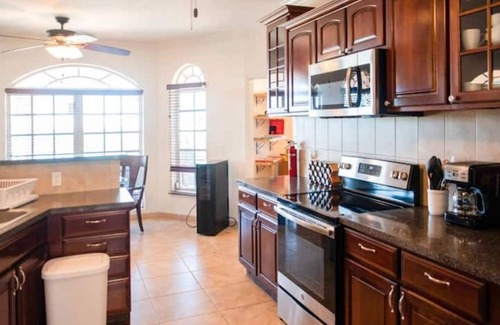 Ocean Point House | Turquoise Water View