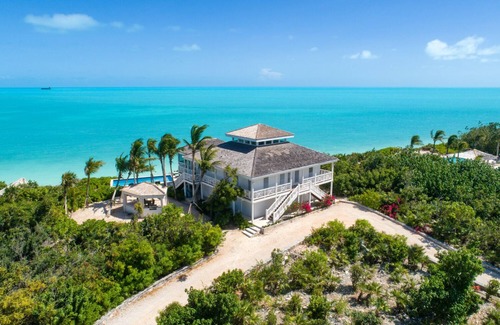 Ocean Point House | Villa Calypso: Ocean Access, Pool, Kayaks, & More!