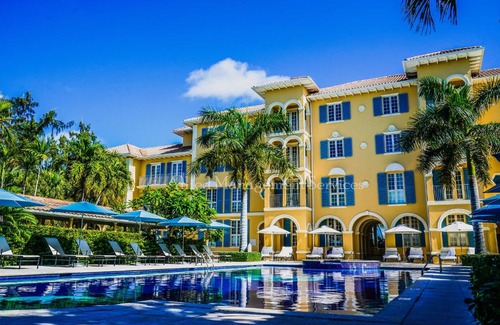 Grace Bay Hotel | Villa Renaissance Grace Bay