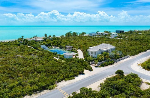 Long Bay Villa | Villa Shambhala 8 BR