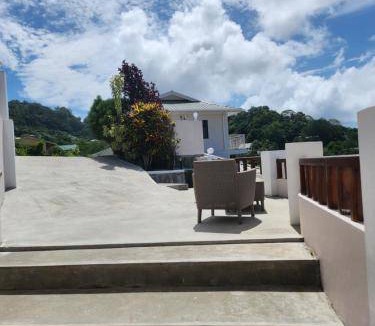 Anse Etoile House | 120 m² House ∙ 3 bedrooms ∙ 8 guests
