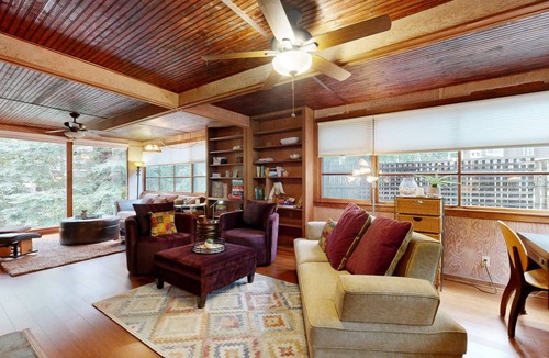 Brookdale Cabin | 124 m² Cabin ∙ 1 bedroom ∙ 4 guests