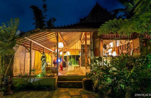 Sambahan Bed & Breakfast | 125 m² Bed and breakfast ∙ 2 bedrooms ∙ 127 guests