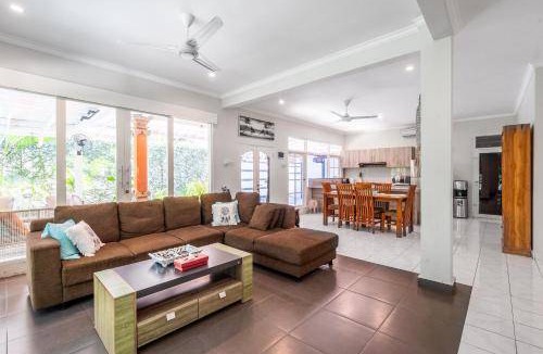 Sanur Villa | 150 m² Villa ∙ 2 bedrooms ∙ 5 guests