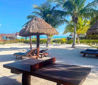Isla Holbox House | 1500 m² House ∙ 4 bedrooms ∙ 127 guests