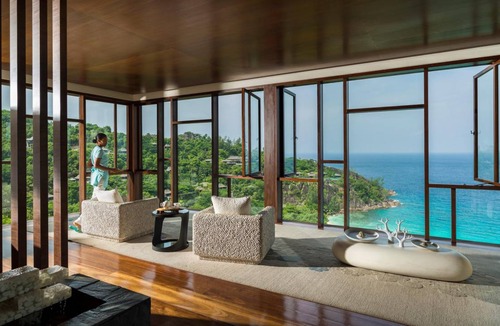 Mahe Island Resort | 1588 m² Resort ∙ 5 bedrooms ∙ 127 guests