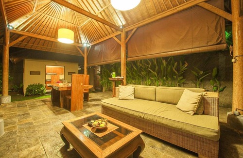 Sayan Villa | 1600 m² Villa ∙ 1 bedroom ∙ 16 guests