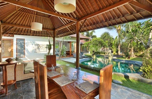 Sayan Villa | 1600 m² Villa ∙ 1 bedroom ∙ 16 guests
