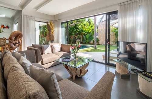 Imam Bonjol Villa | 178 m² Villa ∙ 3 bedrooms ∙ 6 guests