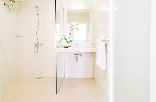 Imam Bonjol Apartment | 1BR Luxury Suite in the heart of Bali J