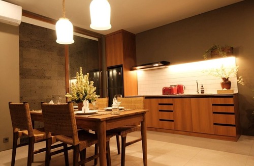 Tanjungbenoa Villa | 2-Bedroom Minimalist Villa in Parerenan #5