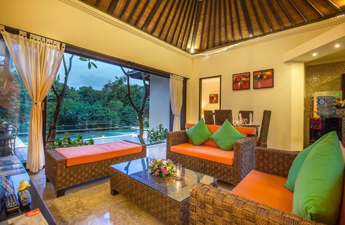 Ungasan Villa | 2 Bedroom villa near Pandawa Beach