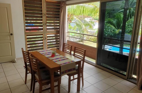 Bora Bora Apartment | 2 bedrooms condo with swimming pool