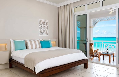 The Bight Resort | 2 BR Oceanfront, All-Inclusive Suite at Alexandra Resort