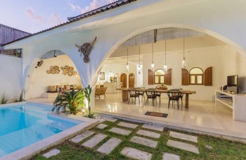 Dyanapura Villa | 3 bedr Mediterranean vibes private pool 5min beach