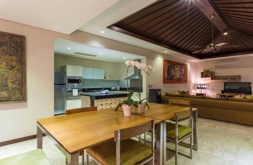 Sanur Villa | 3-Bedroom Kejora 8, Single-Story Beachfront Villa