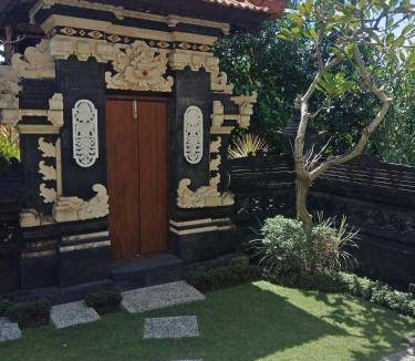 Mengwi Villa | 300 m² Villa ∙ 3 bedrooms ∙ 6 guests