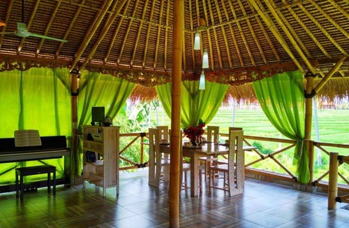 Penatih Villa | 300 m² Villa ∙ 5 bedrooms ∙ 9 guests
