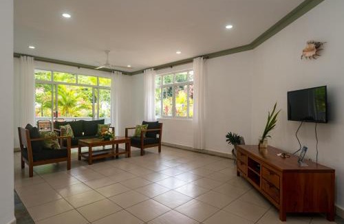 Mahe Island Apartment | 340 Degrees Mountain View Apartments