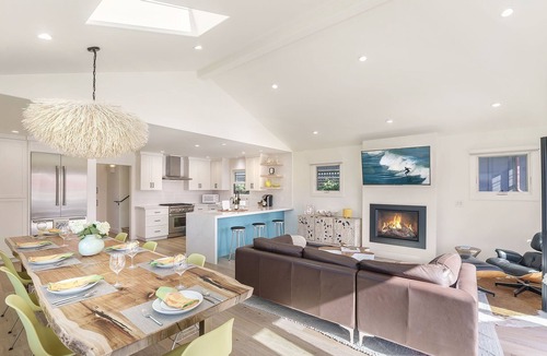 Capitola House | 3868 Emerald House - Quiet Street, Walk to Beaches