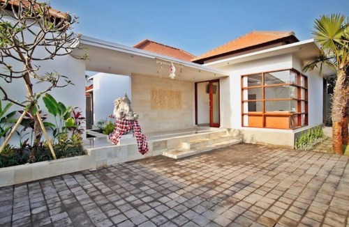 Kerobokan Villa | 4 Bedroom Private Pool Villa, Include Breakfast