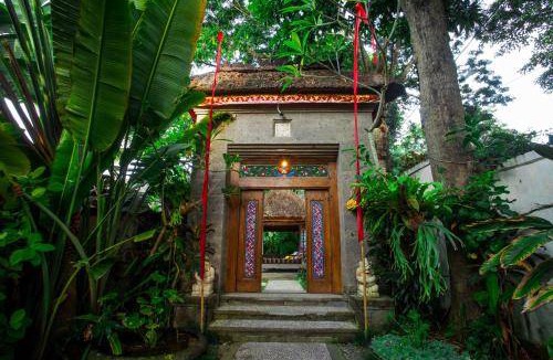 Central Seminyak Villa | 400 m² Villa ∙ 5 bedrooms ∙ 14 guests