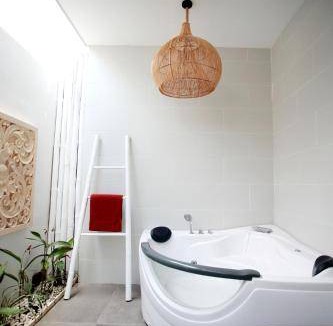 Bukit Bed & Breakfast | 42 m² Bed and breakfast ∙ 2 guests