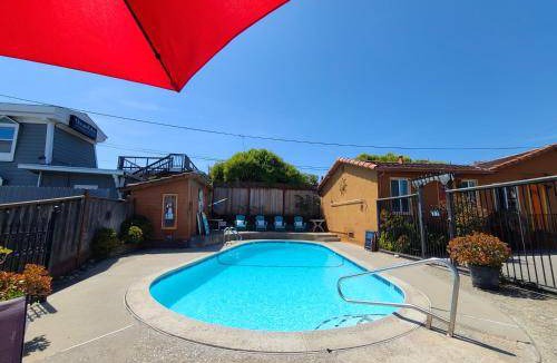 Eastside Santa Cruz Hotel | 46 m² Motel ∙ 4 guests