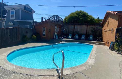 Eastside Santa Cruz Hotel | 46 m² Motel ∙ 4 guests