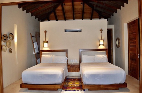 Barra de Colotepec House | 5 star resort with ocean views from every corner of the house and a 25 yard pool