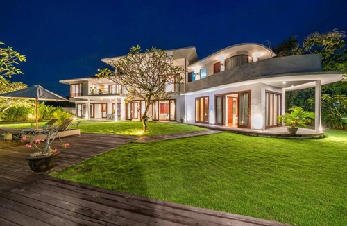 Jimbaran Villa | 500 m² Villa ∙ 4 bedrooms ∙ 8 guests