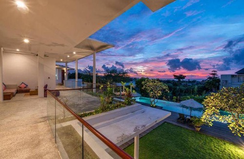 Jimbaran Villa | 500 m² Villa ∙ 4 bedrooms ∙ 8 guests