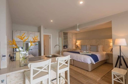 Anse Royale Hotel | 55 m² Hotel ∙ 9 guests