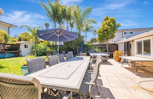 Opal Cliffs House | 5bdr + Kids Game Room, Walk to Beach, Hot Tub!